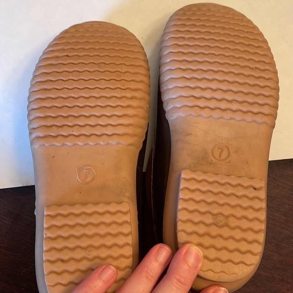 ☔️❄️ rain boots size 7 great condition - Picture 5 of 5